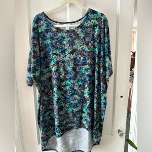 Gorgeous floral Irma, LuLaRoe. Size Large